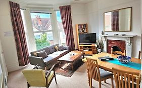 Lennox Lodge