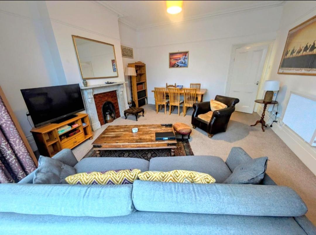 Bright, Character 3 Bed Apartment: 7 Mins Walk To Sea Portsmouth Exterior photo